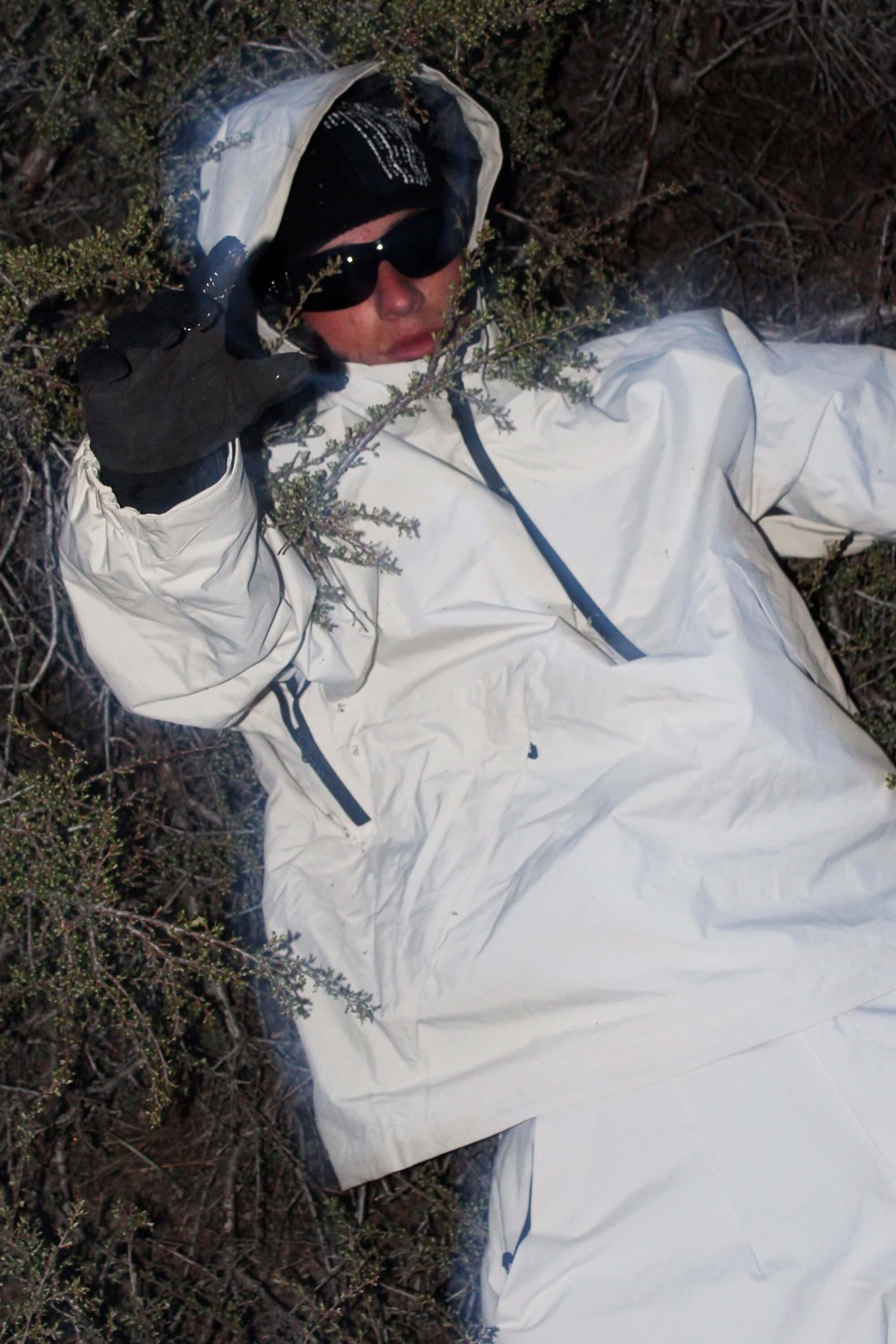Men's Light Grey Minimalist Half-Zip Waterproof Insulated Snow Anorak