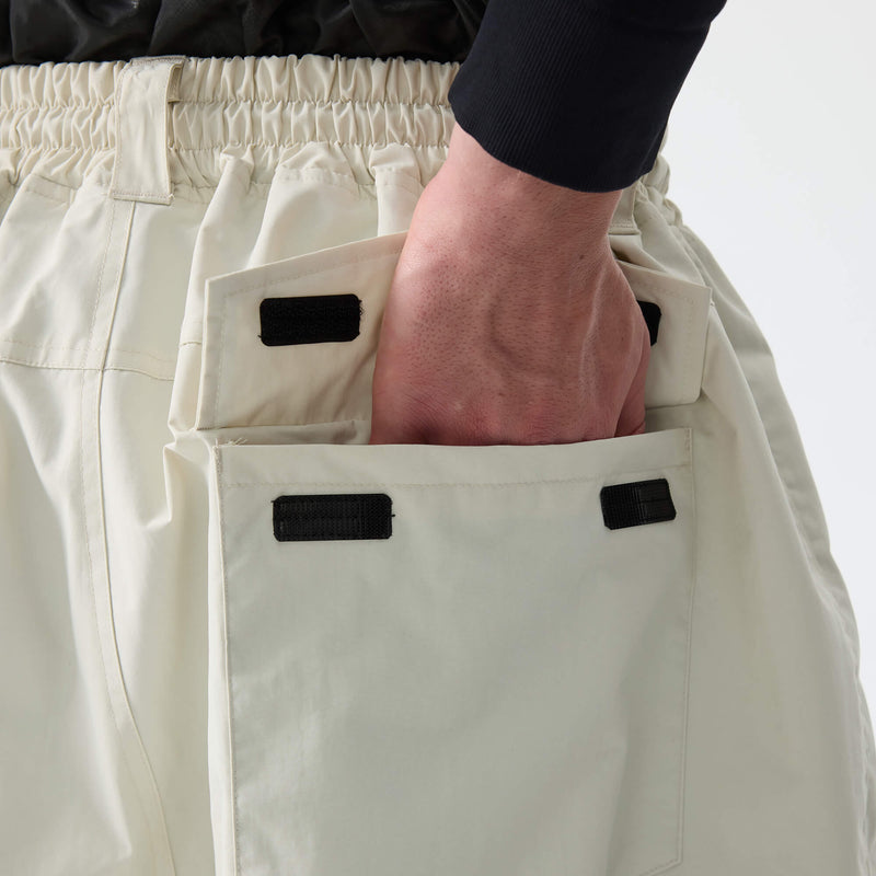 Functional Rear Pockets with Velcro Flaps