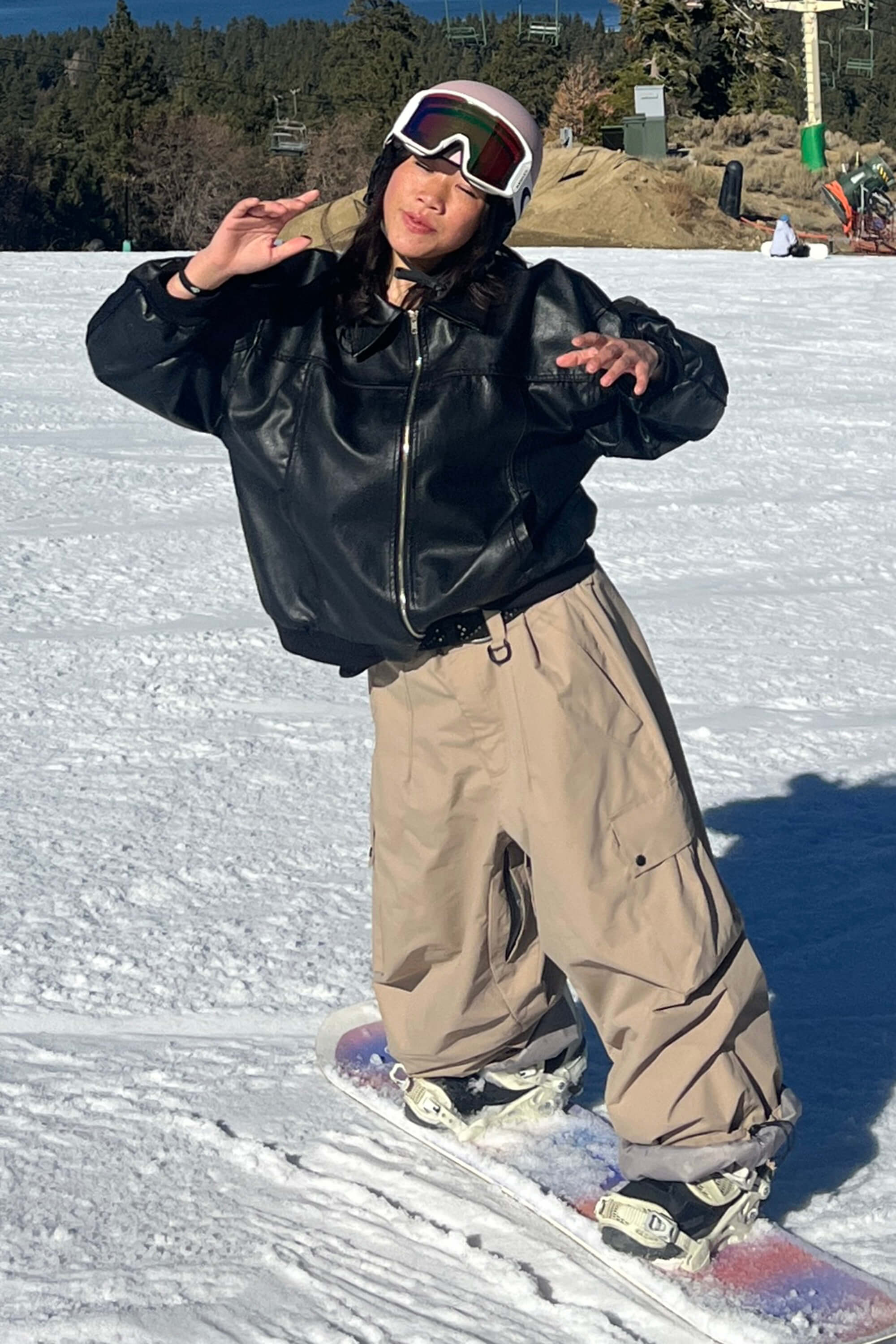 Women's Khaki Lightweight Inner Leg Vents Baggy Snow Pants – GSou Snow