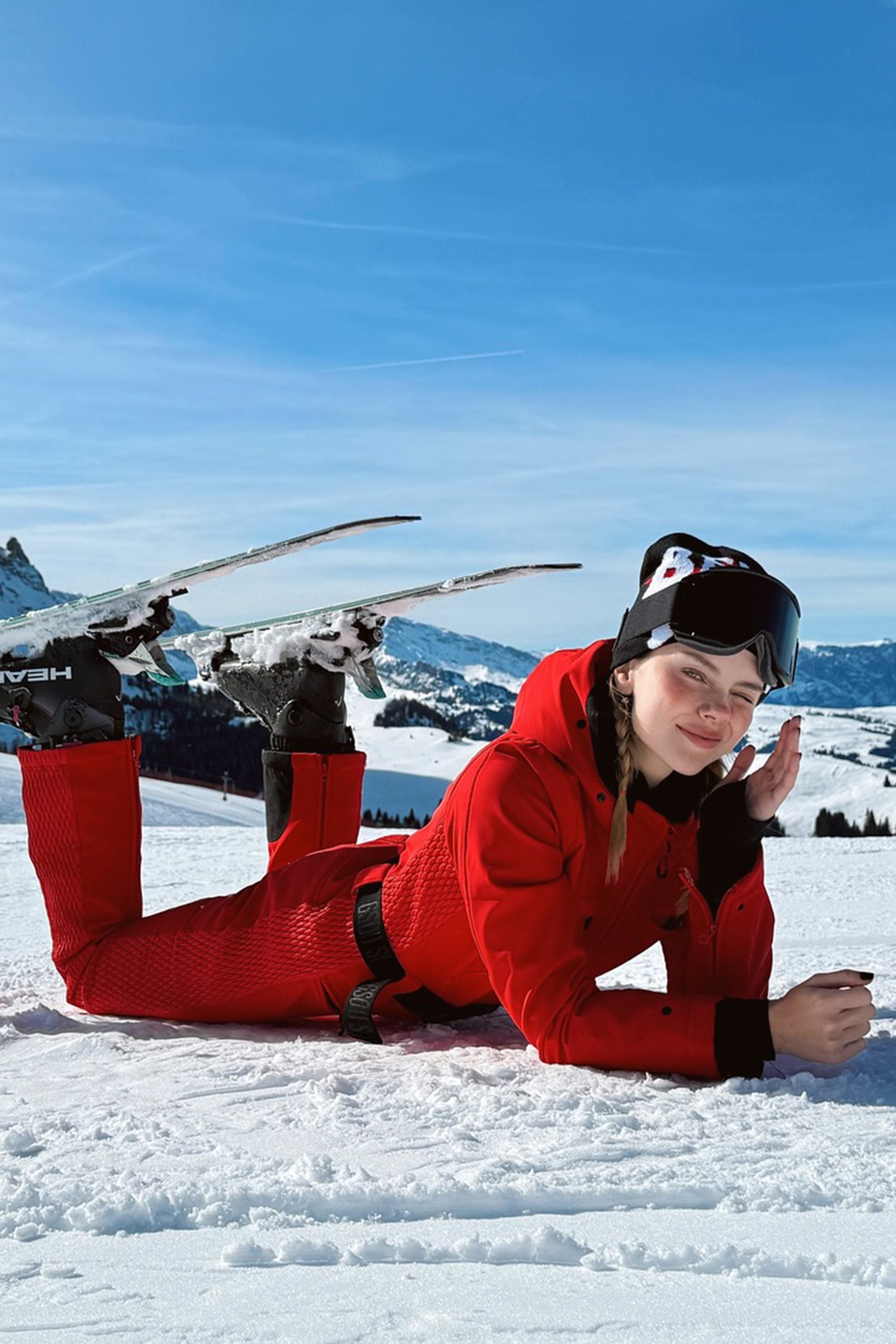 女性用 ネオンレッド 人工ファー シャーリング加工 防水 ワンピース