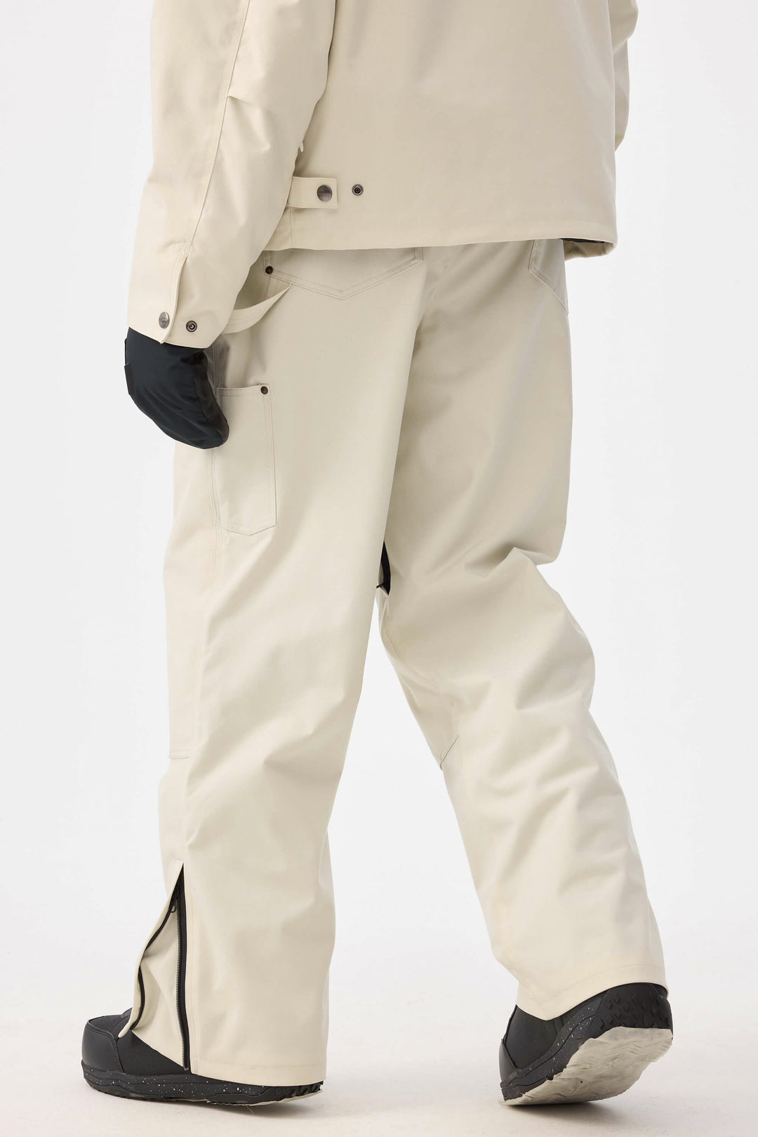 Męskie spodnie śnieżne w kolorze off-white z prostymi nogawkami i podwójnym przodem