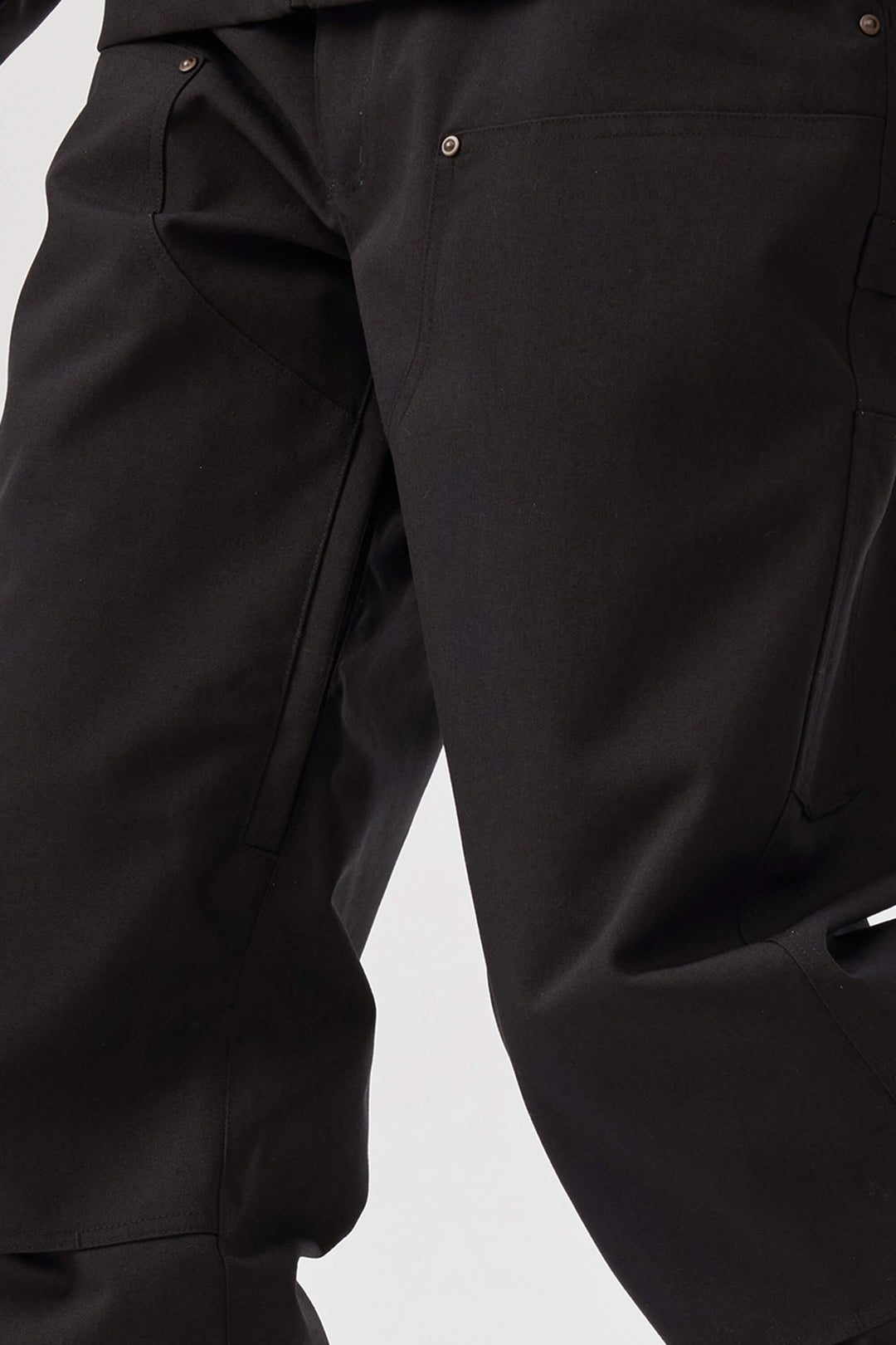 Damskie czarne spodnie śnieżne z prostymi nogawkami i podwójnym przodem