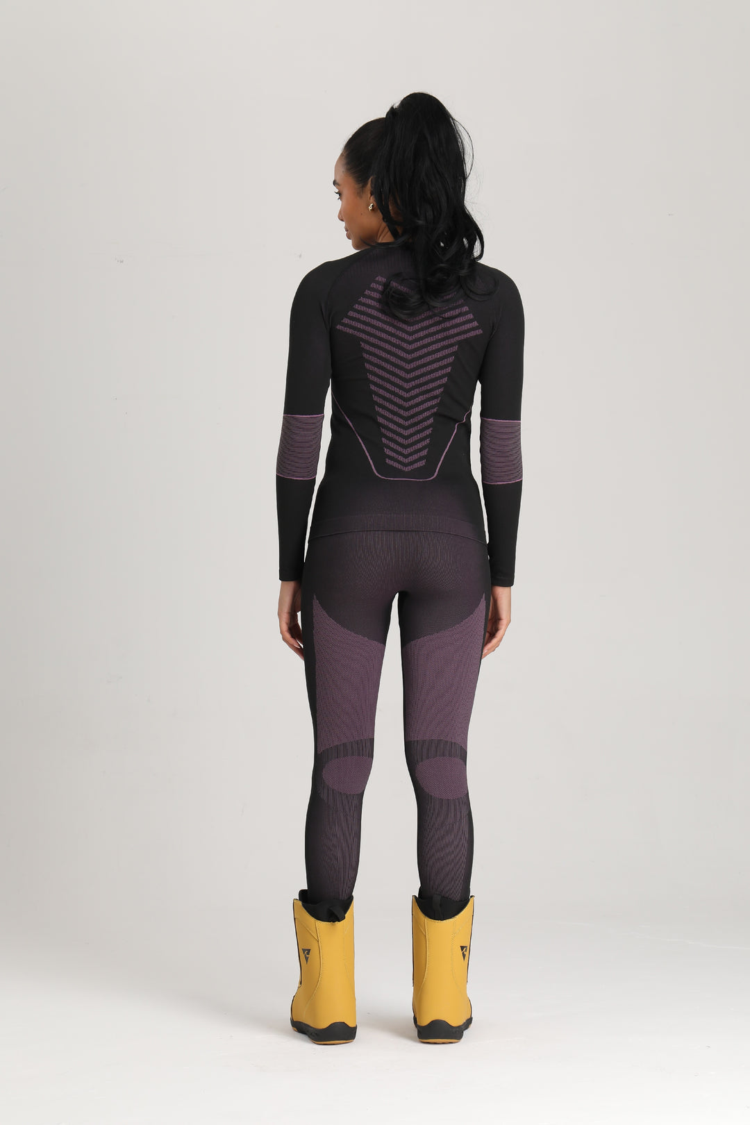 Gsou Snow Conjunto de ropa interior rosa para mujer para esquiar, de secado rápido y con función transpirable.