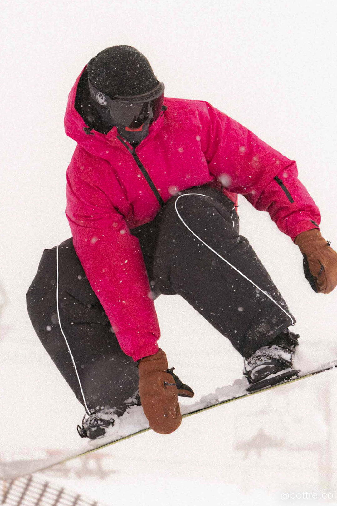 Pánská růžová minimalistická nepromokavá zateplená sněhová bunda s polovičními zipy