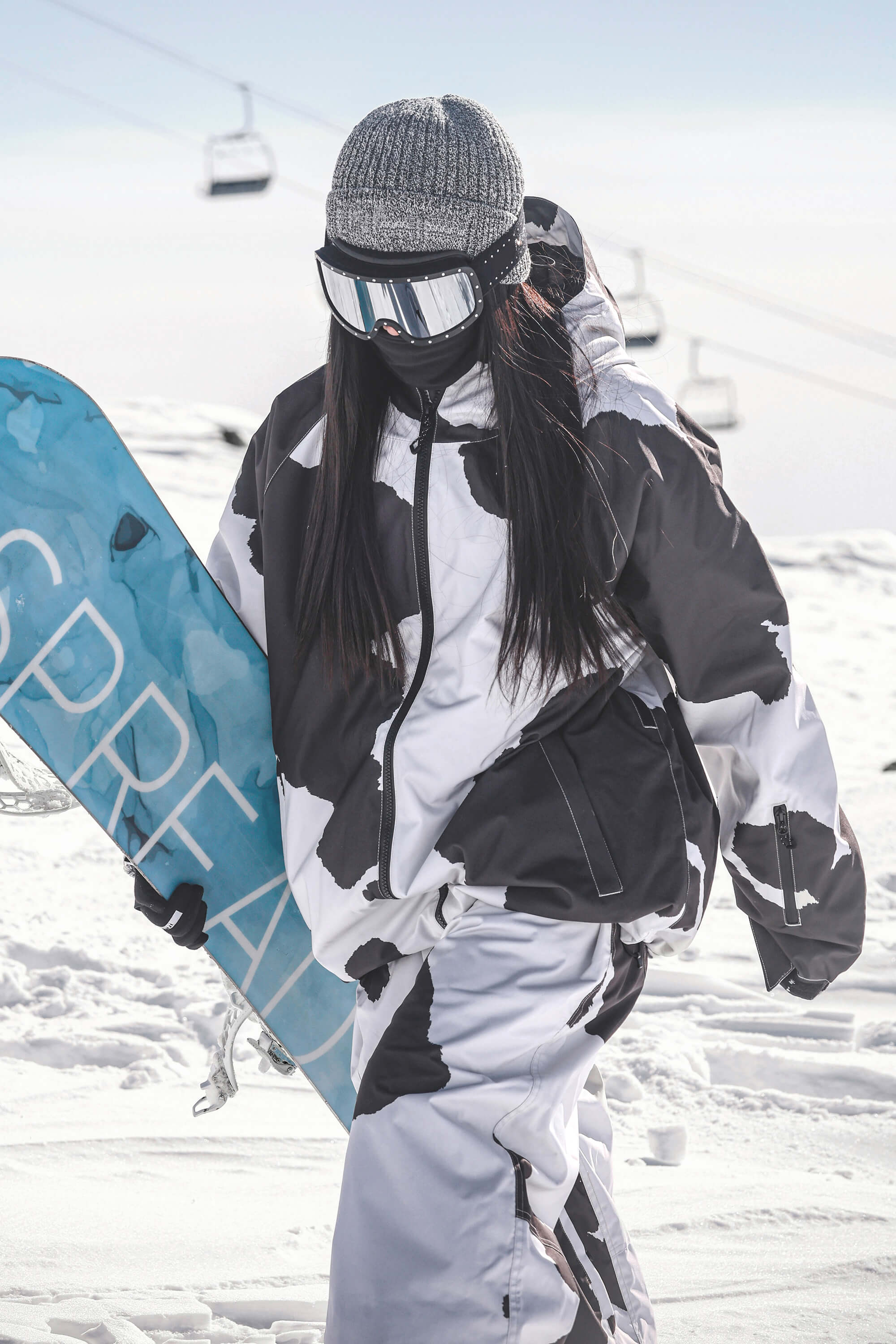 Women's Cow Print Dual-Vent Minimalist Waterproof Insulated Snow