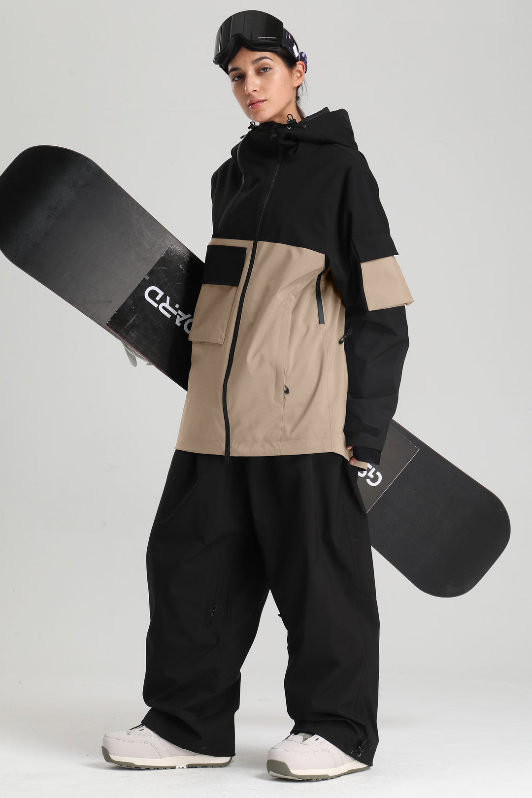 Dame svart og khaki Asym-Zip vanntett snøjakke med utility-lommer