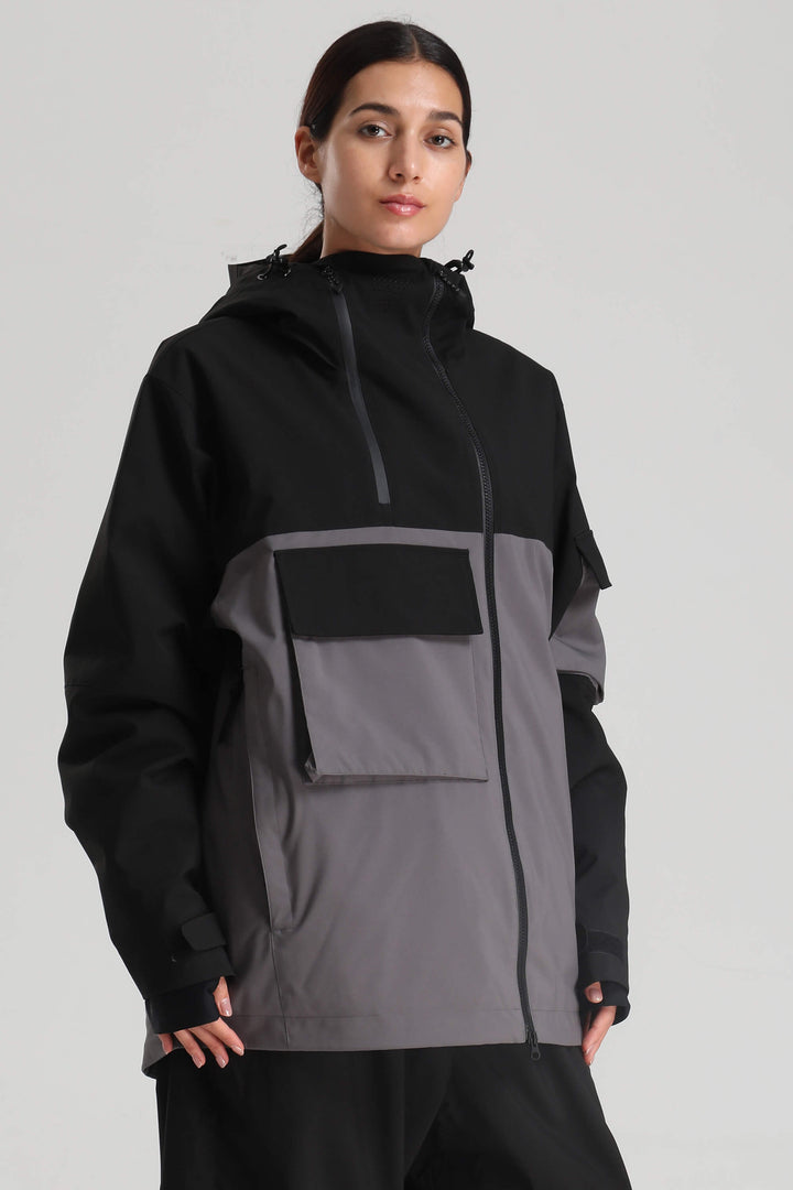 Dámská černo-šedá nepromokavá sněhová bunda s asymetrickým zipem a praktickými kapsami