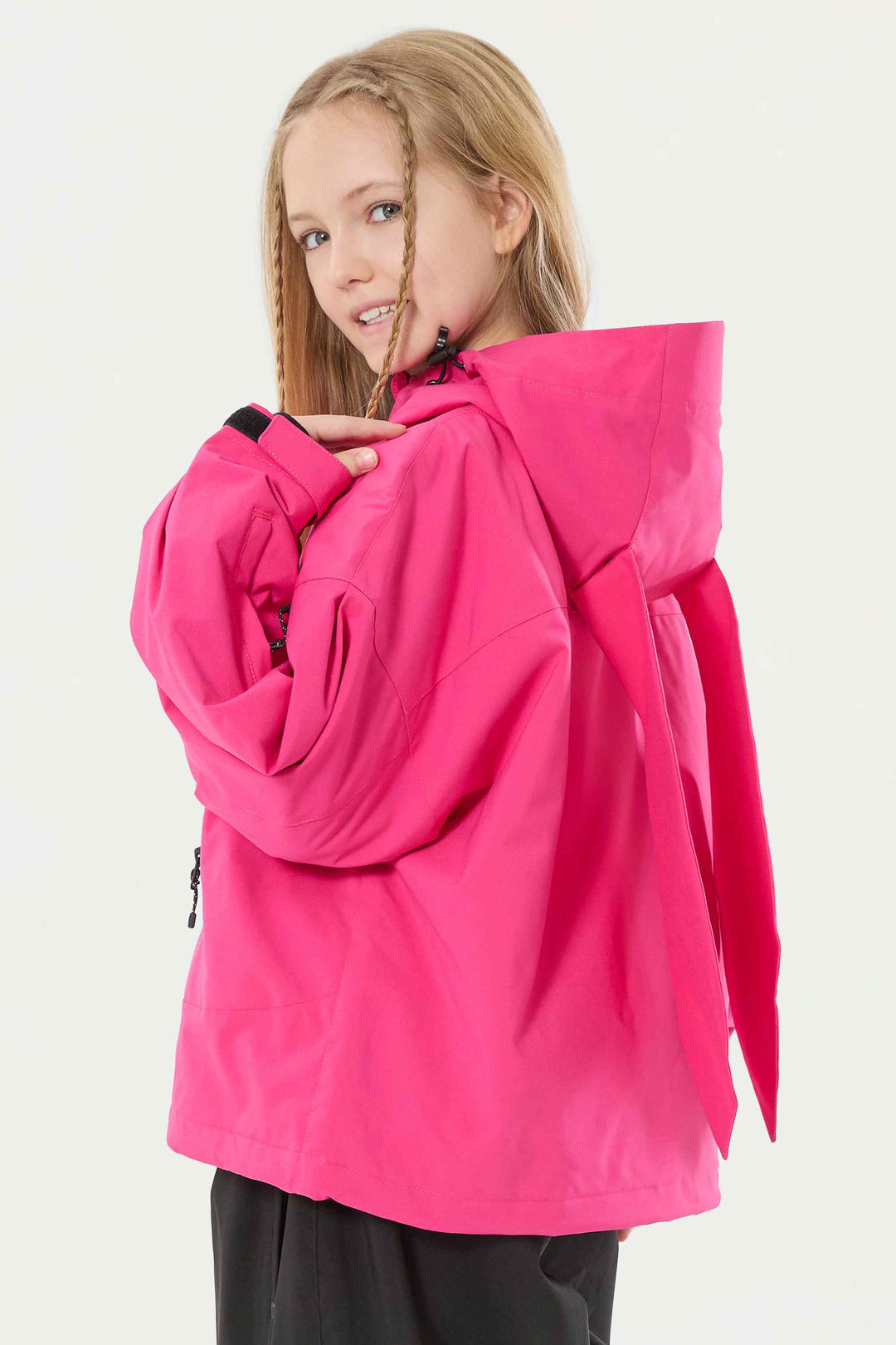 Schwarze, wasserdichte, isolierte Schneejacke mit abnehmbarer Kapuze und Ohrenklappen für Mädchen 