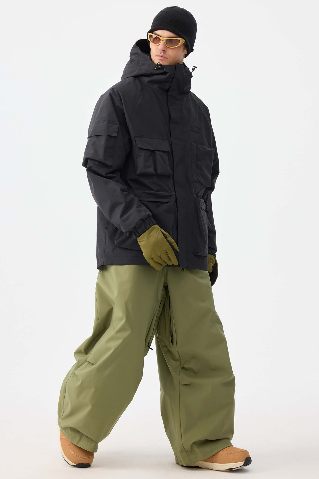 Svart Techwear isolerad snöjacka med flera fickor för män