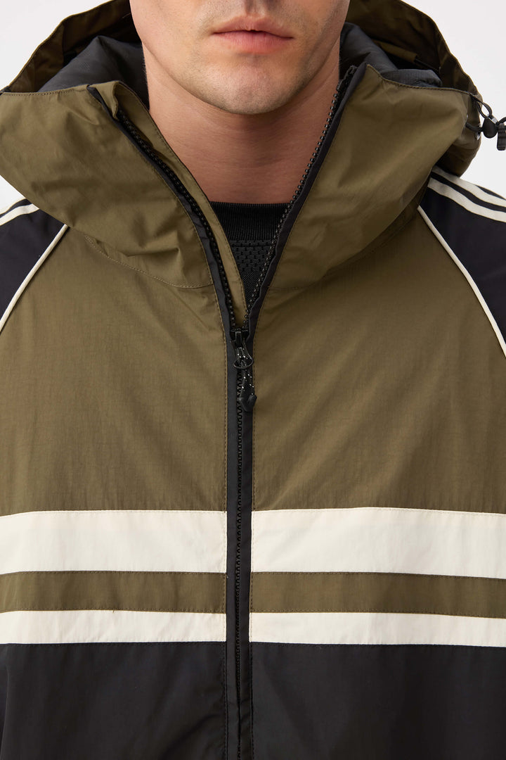 Heren marineblauwe retro sportieve strepen trim colorblock sneeuwjas