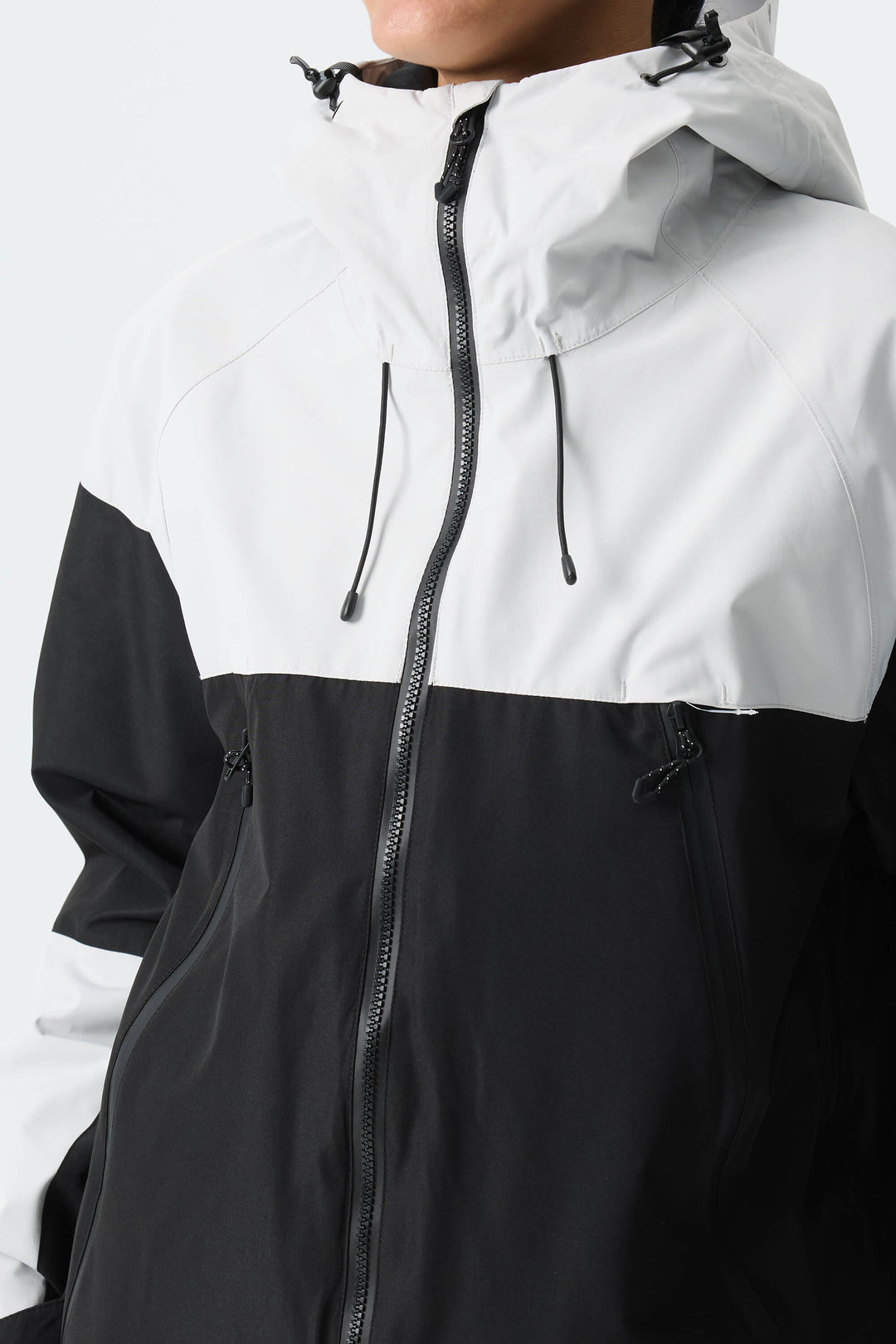 Women's Color-Block Light Grey & Black Structured Insulated Snow Jacket