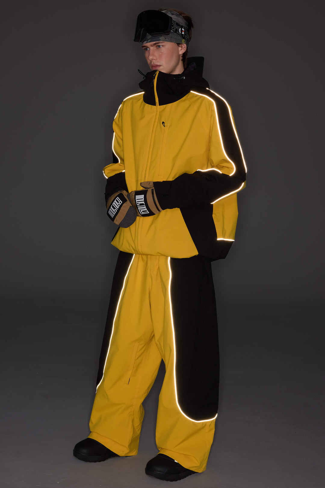 Men's Color Block Yellow & Black Reflective Piping Snow Jacket