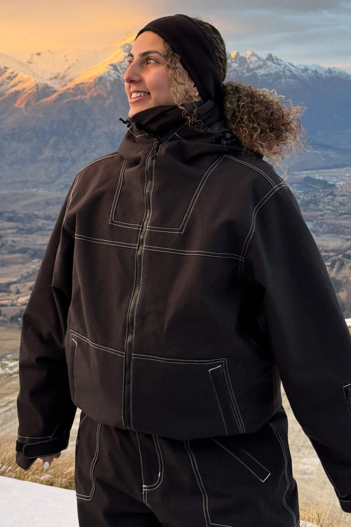 Schwarze, minimalistische Damen-Schneejacke von Barn mit Isolierung