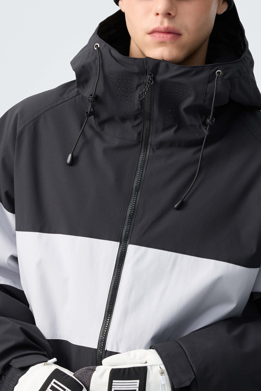 Men's Light Grey & Black Monochrome Colorblock Insulated Snow Jacket