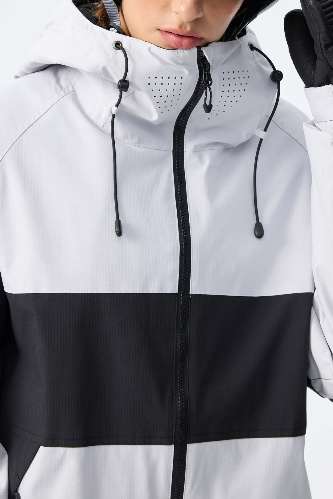Women's Light Grey Monochrome Colorblock Insulated Snow Jacket
