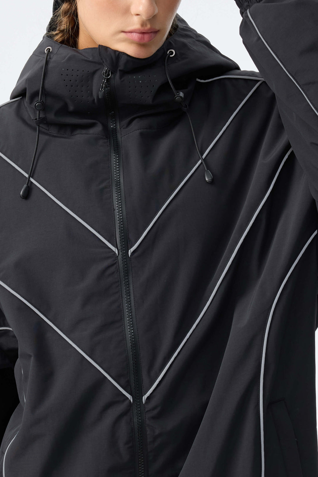 Women's Black Reflective V-Line Snow Jacket