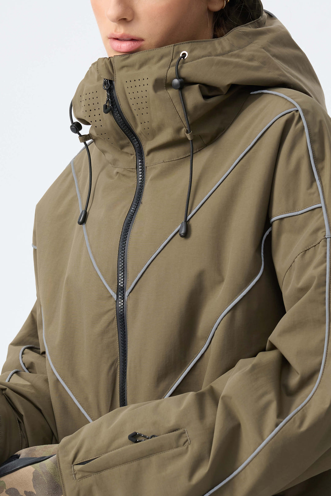 Women's Dark Green Reflective V-Line Snow Jacket