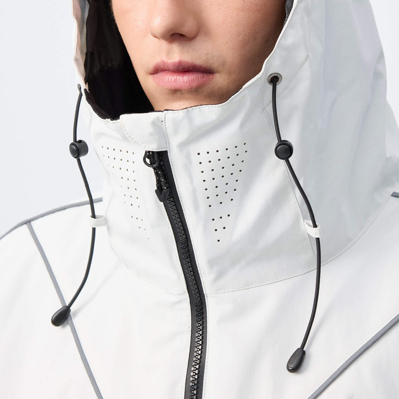 Laser-Cut Collar Ventilation
