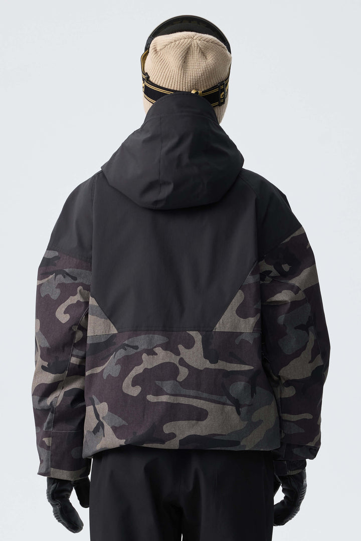 Women’s Black & Shadow Camo Recycled Contrast Panel Insulated Snow Jacket