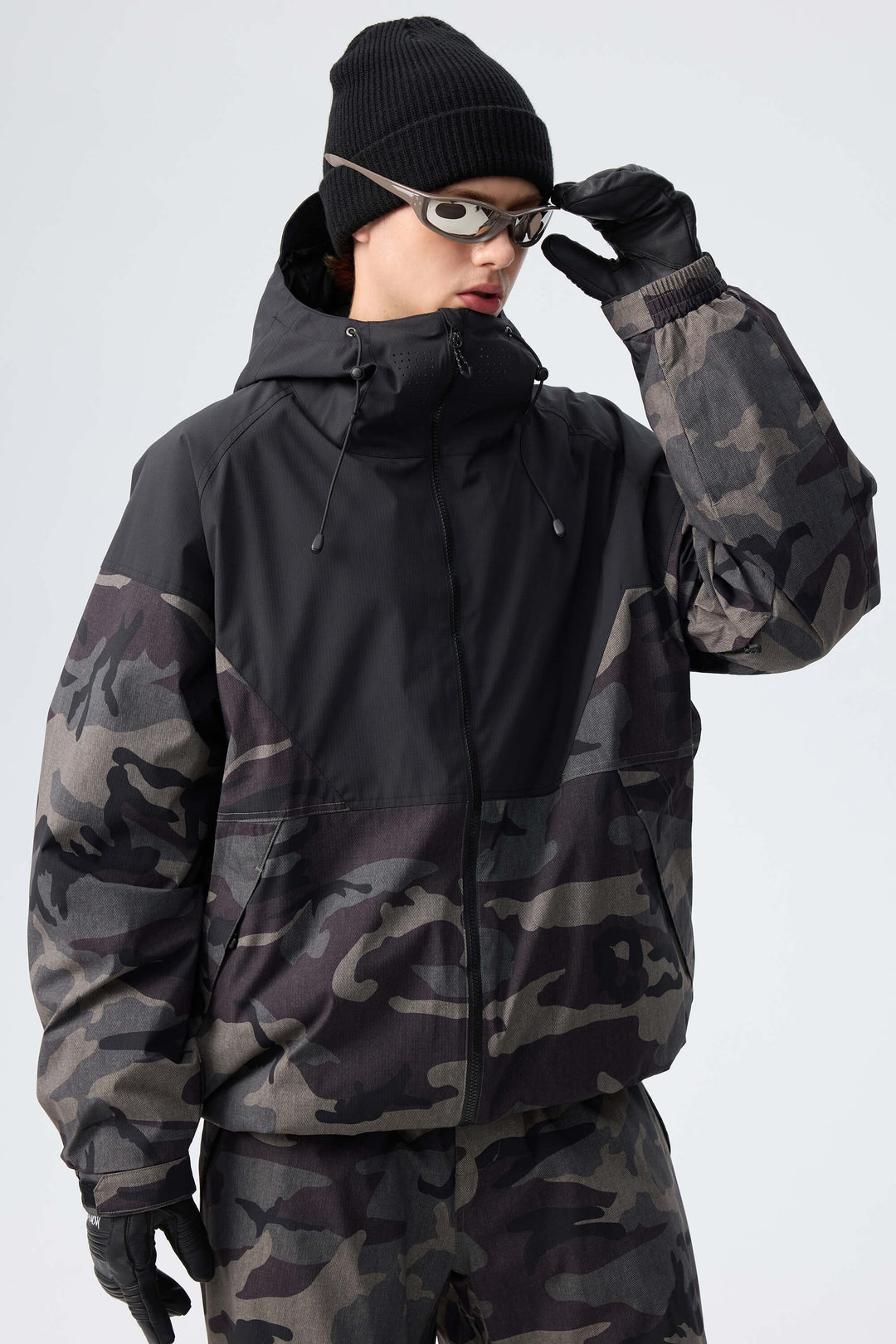 Men’s Black & Shadow Camo Recycled Contrast Panel Insulated Snow Jacket