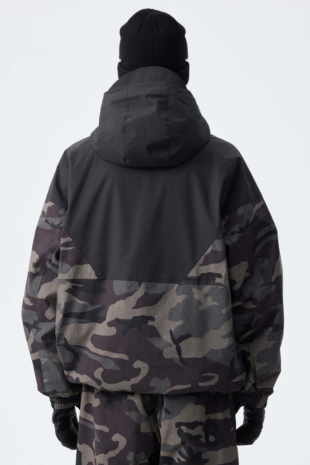 Men’s Black & Shadow Camo Recycled Contrast Panel Insulated Snow Jacket