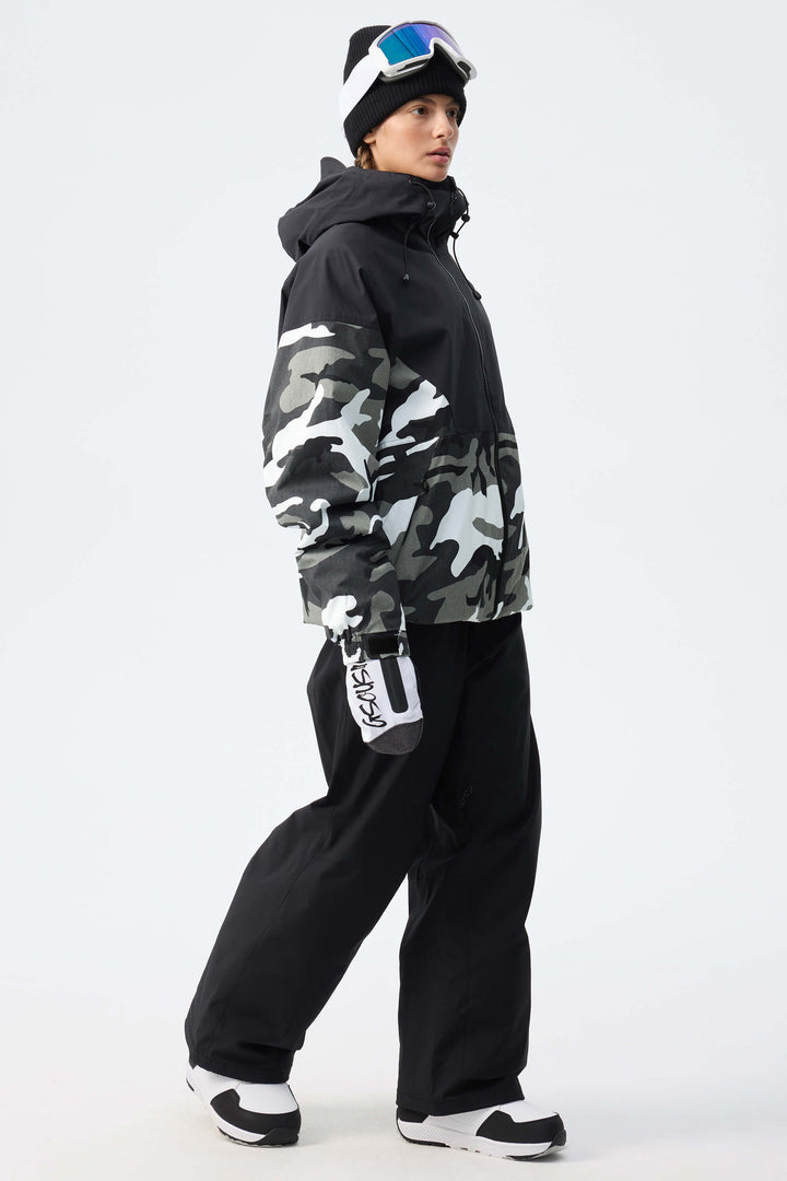 Women’s Off White & Black Recycled Contrast Panel Insulated Snow Jacket