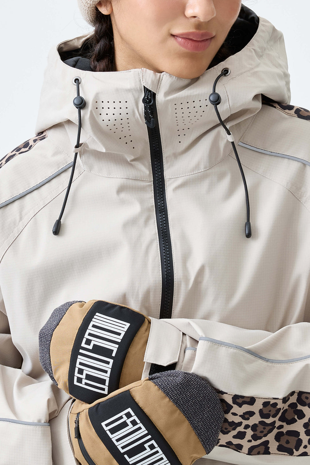 Women's Off White Side-Panel Reflective Insulated Snow Jacket