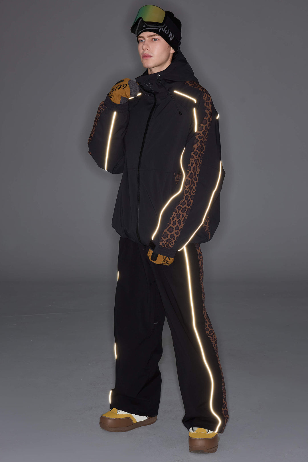 Women's Black Side-Panel Reflective Insulated Snow Jacket