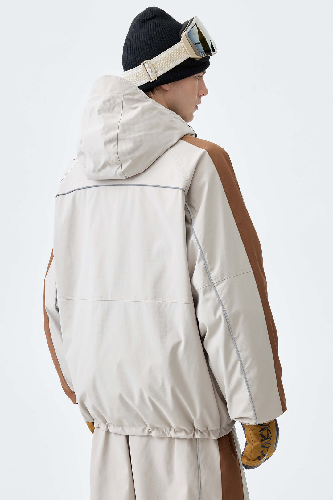 Men's Off White Reflective Contrast-Stripe Insulated Snow Jacket