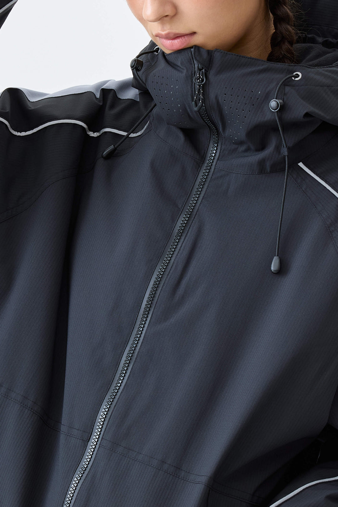 Women's Black Reflective Contrast-Stripe Insulated Snow Jacket