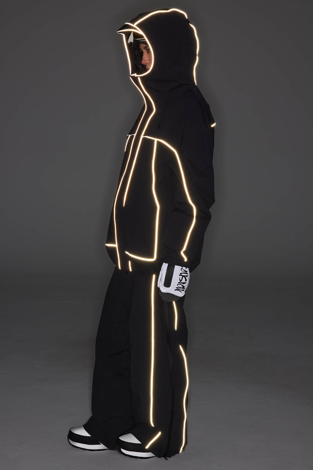 Men's Black Reflective Piping Insulated Snow Jacket