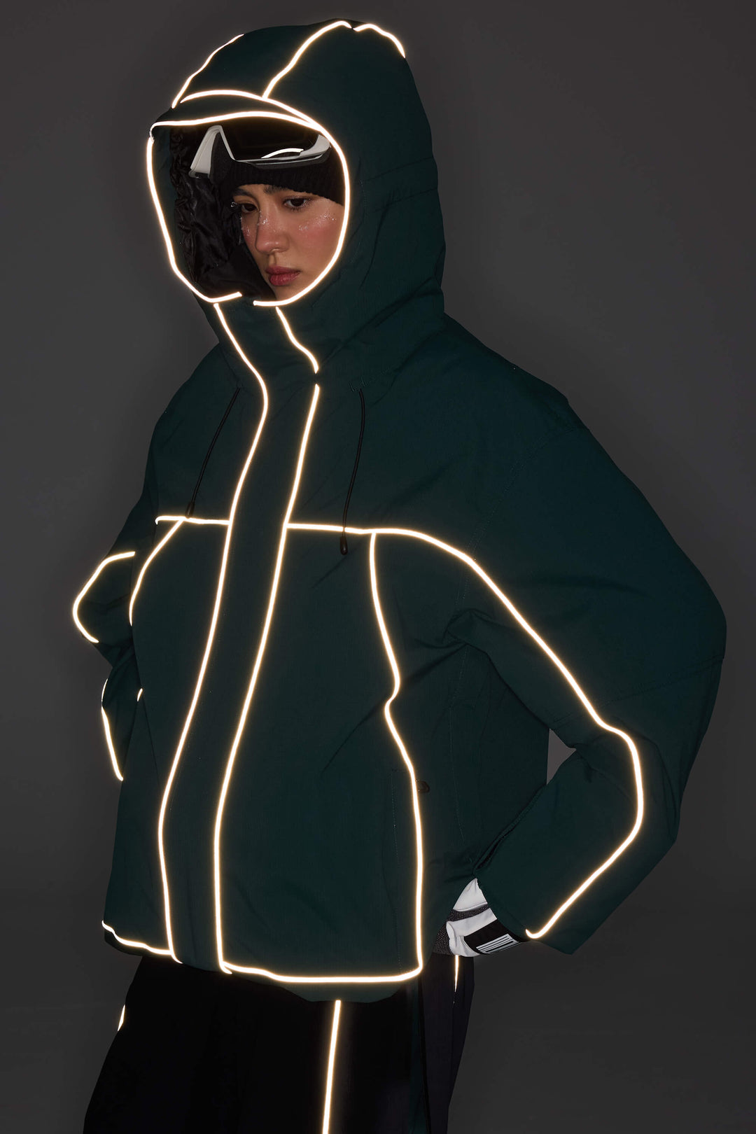 Men's Black Reflective Piping Insulated Snow Jacket