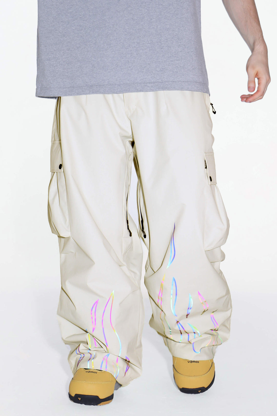 Naisten luonnonvalkoiset heijastavat liekkipussit ja -laskuhousut