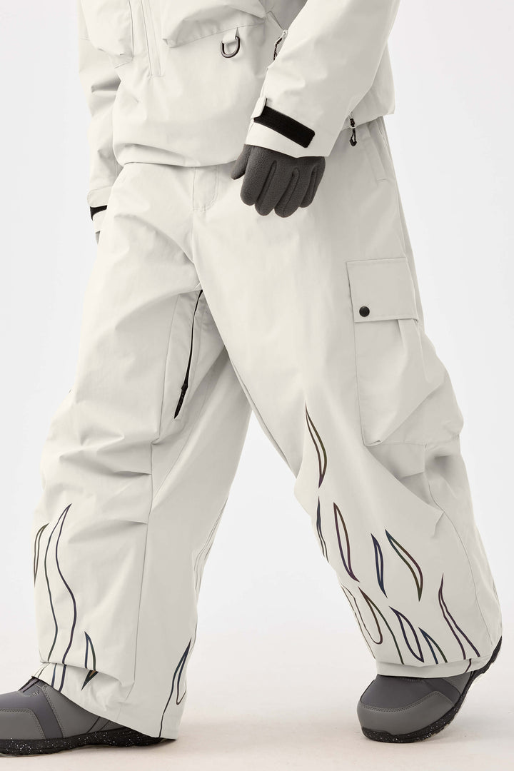 Męskie, wytrzymałe, odblaskowe spodnie śnieżne w kolorze off-white z efektem płomienia
