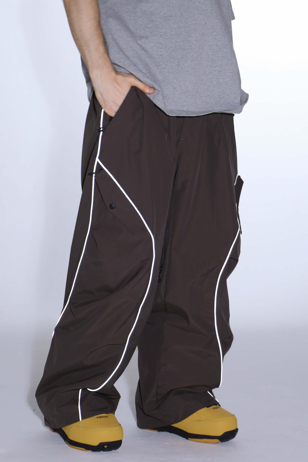 Women's Coffee Retro Track Reflective Piping Baggy Snow Pants