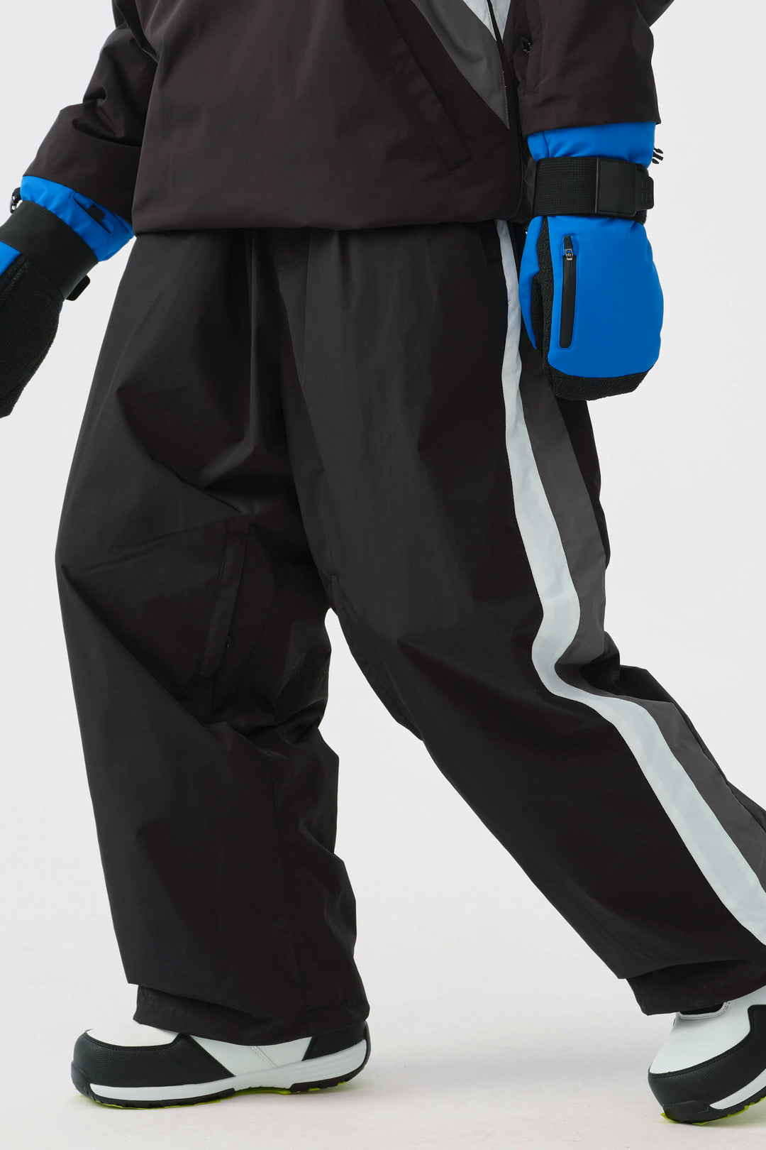 Damskie spodnie narciarskie Baggy Track w kolorze niebieskim i białym z lat 90. w stylu retro