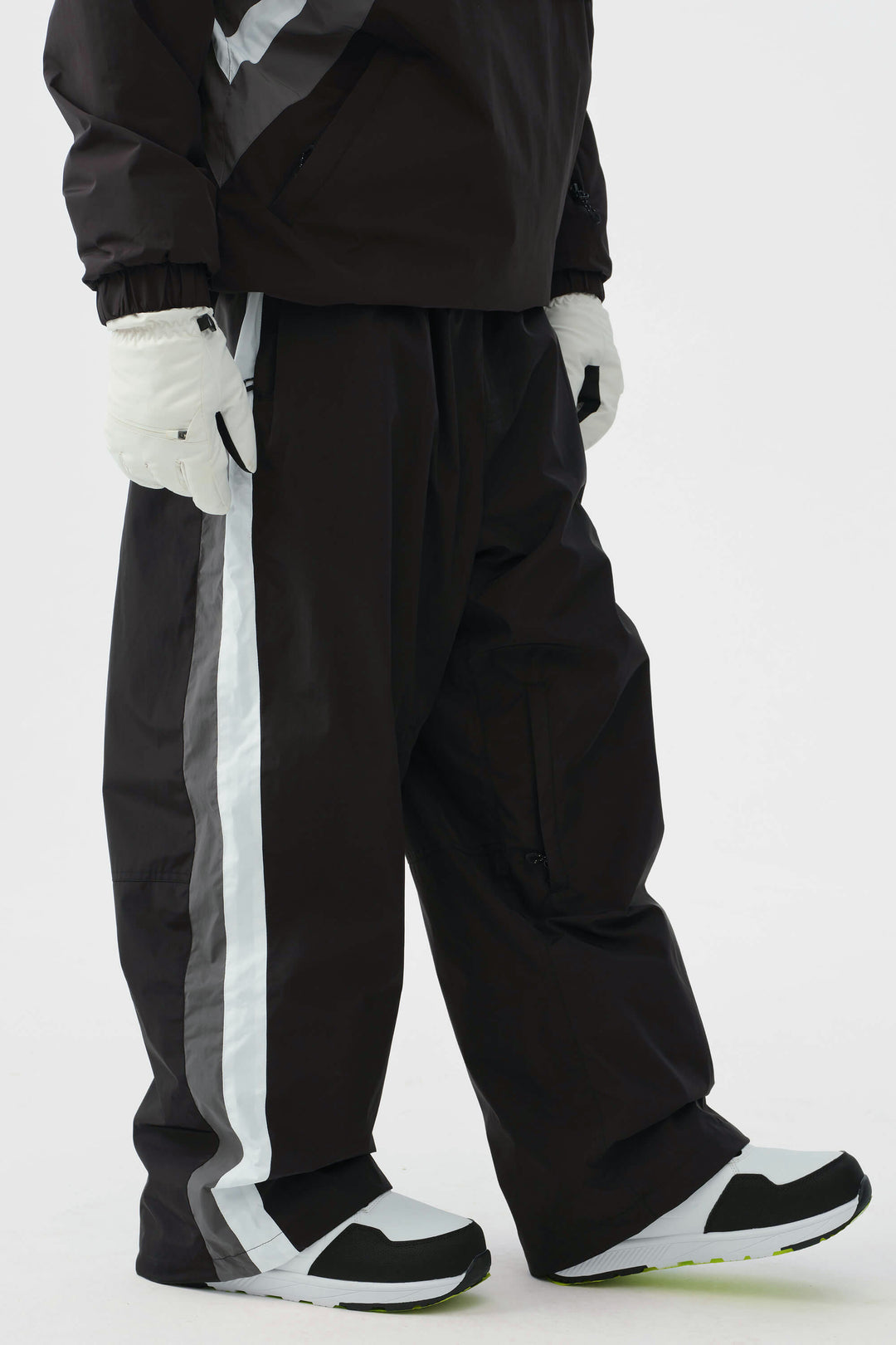 Heren zwarte en rode 90s retro track colorblock baggy sneeuwbroek