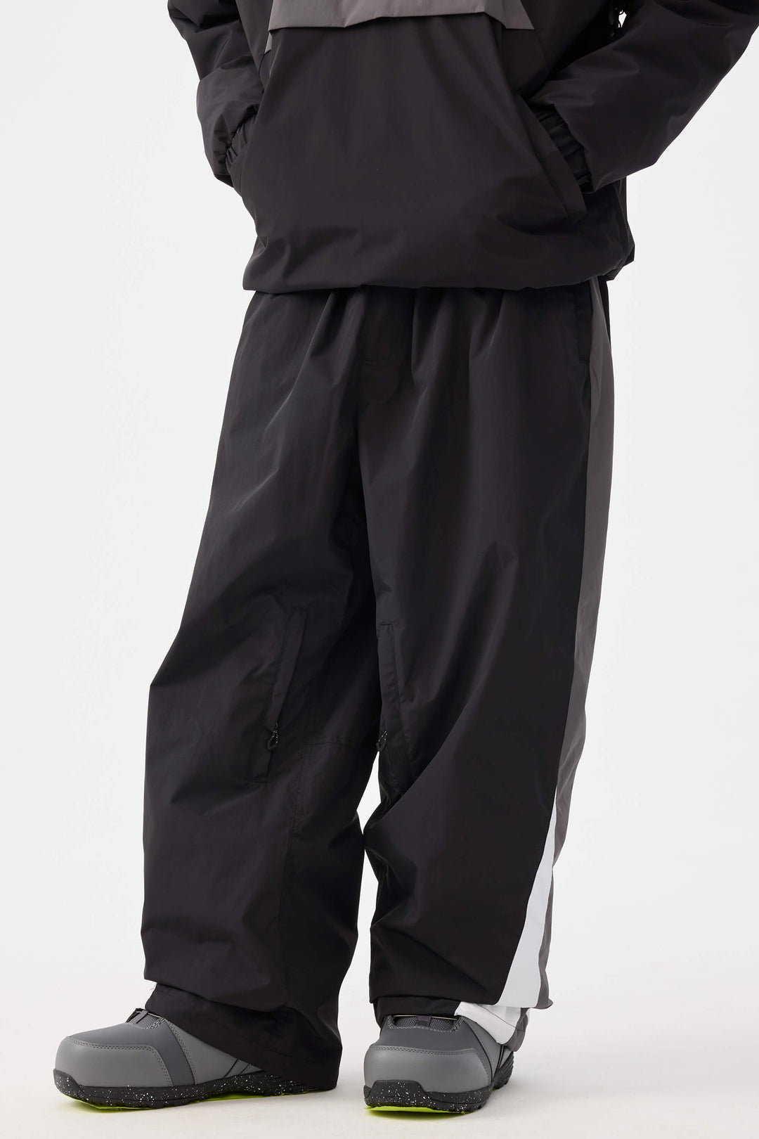 Men's Black & Grey Heritage Athletic Colorblock Baggy Snow Pants