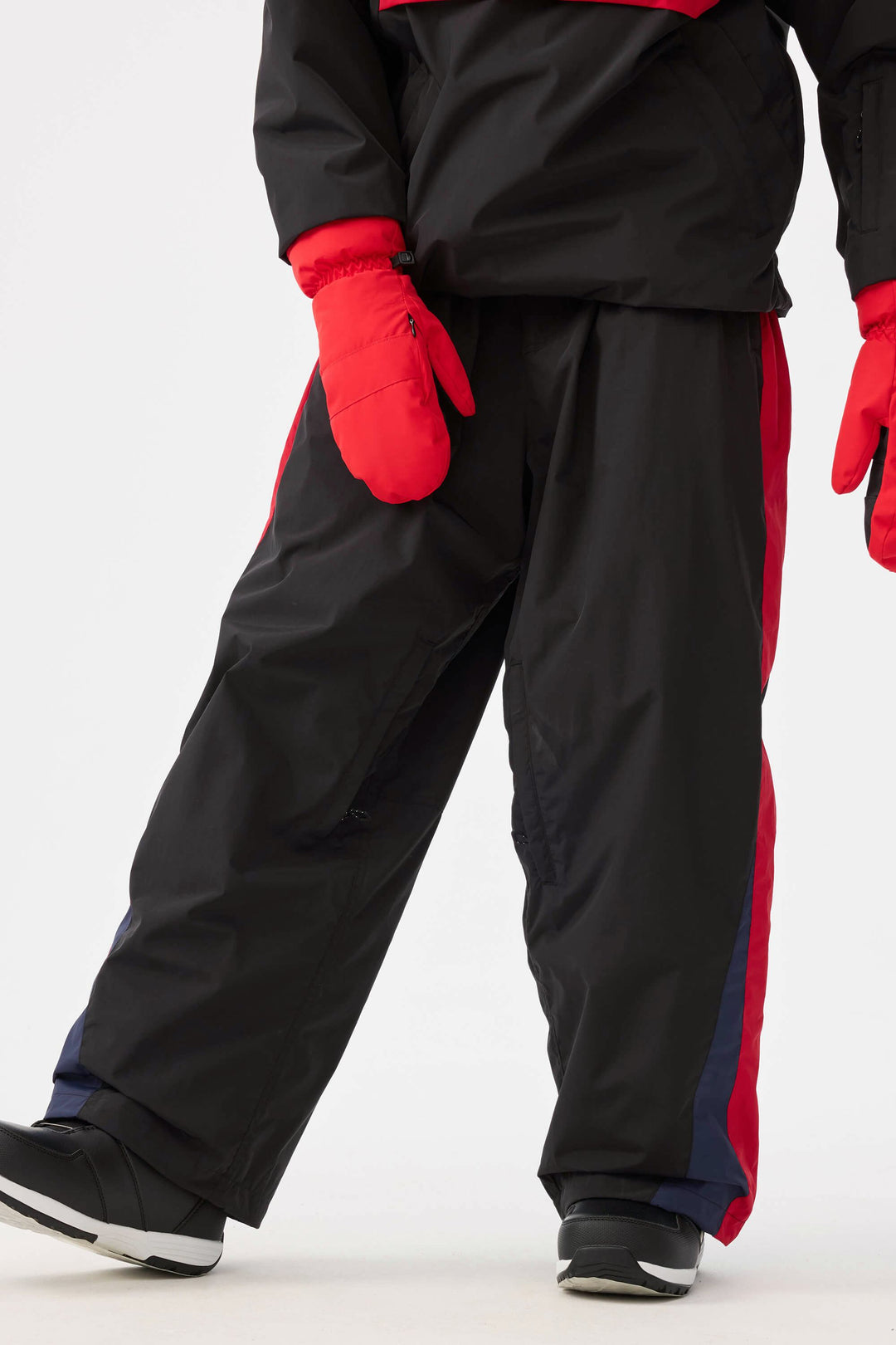 Women's Black & Red Heritage Athletic Colorblock Baggy Snow Pants