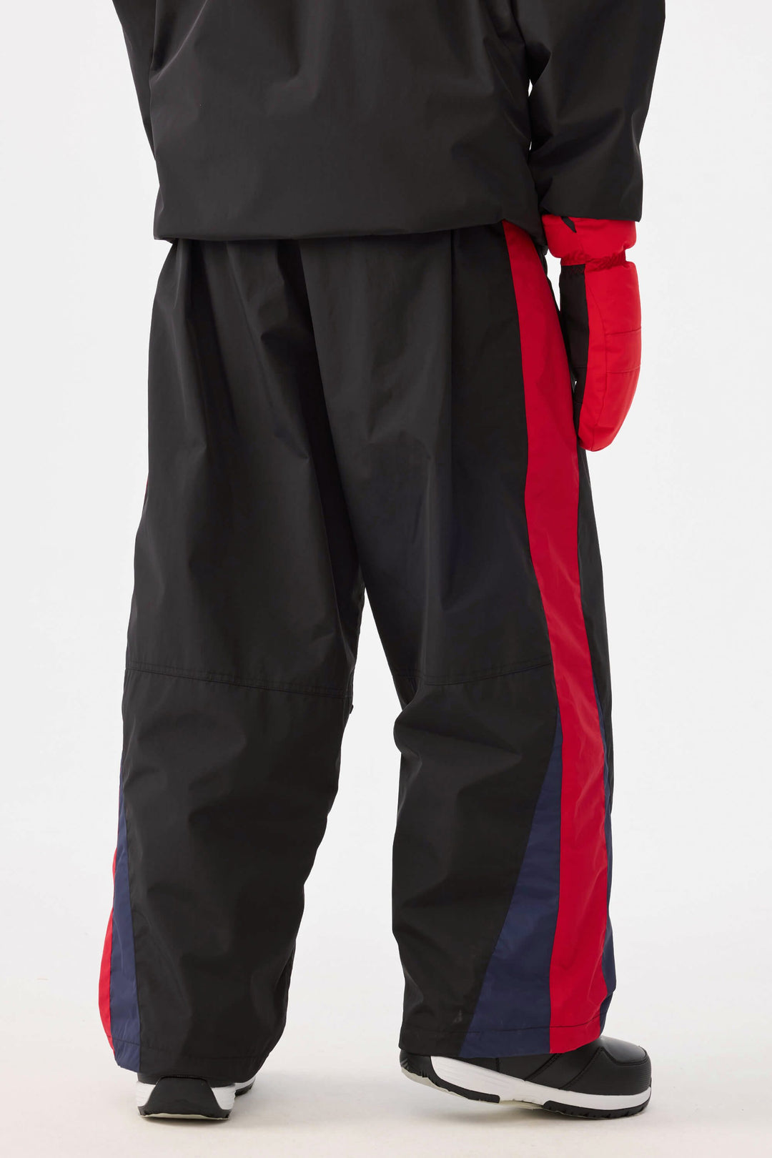 Women's Black & Red Heritage Athletic Colorblock Baggy Snow Pants