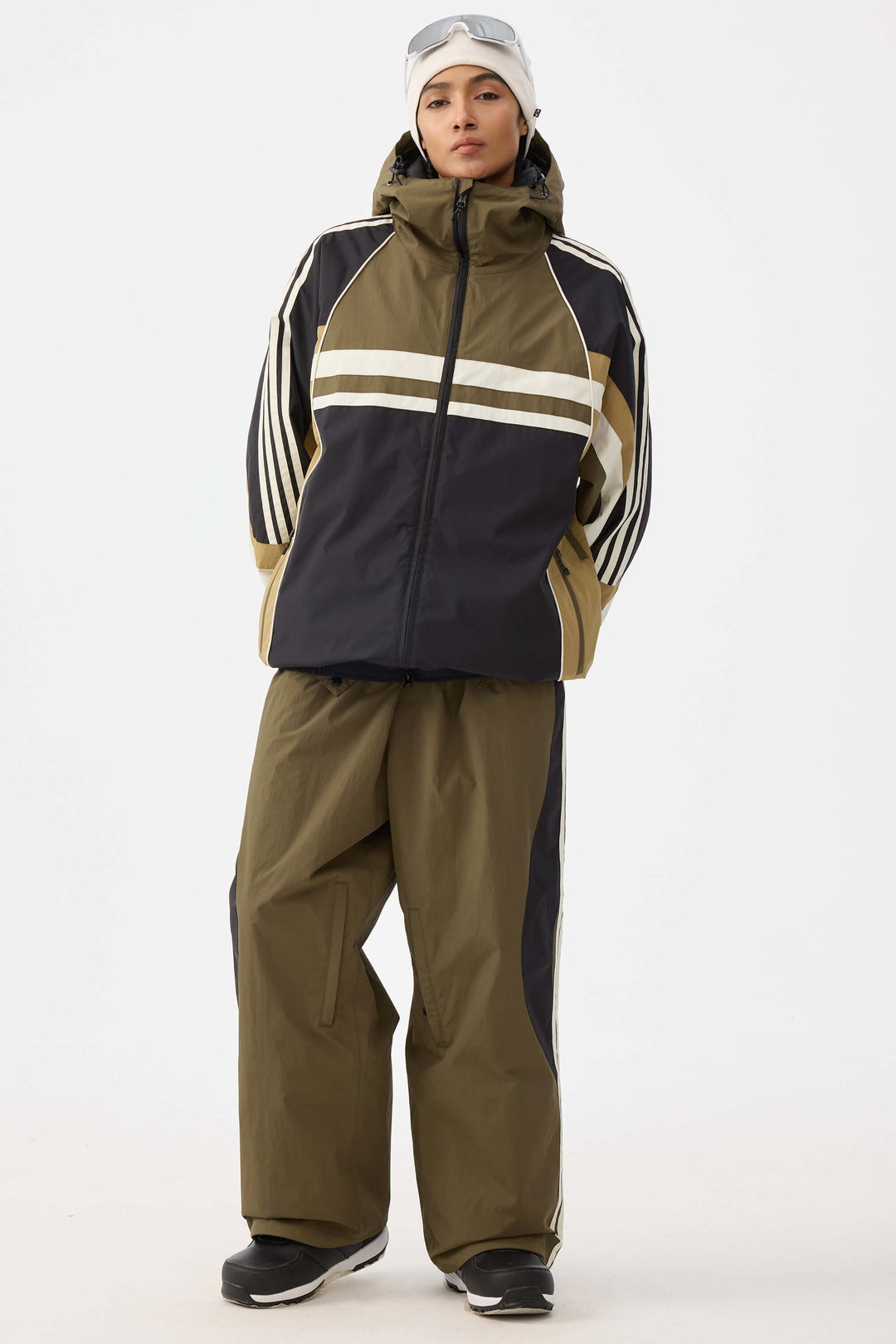 Damen-Schneehose im Retro-Sport-Stil mit Seitenstreifen in Olivgrün 