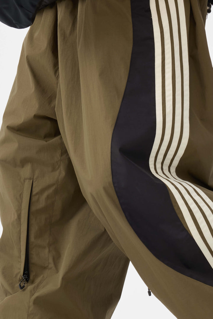 Herr olivgrön retro sportiga snöbyxor med sidoränder