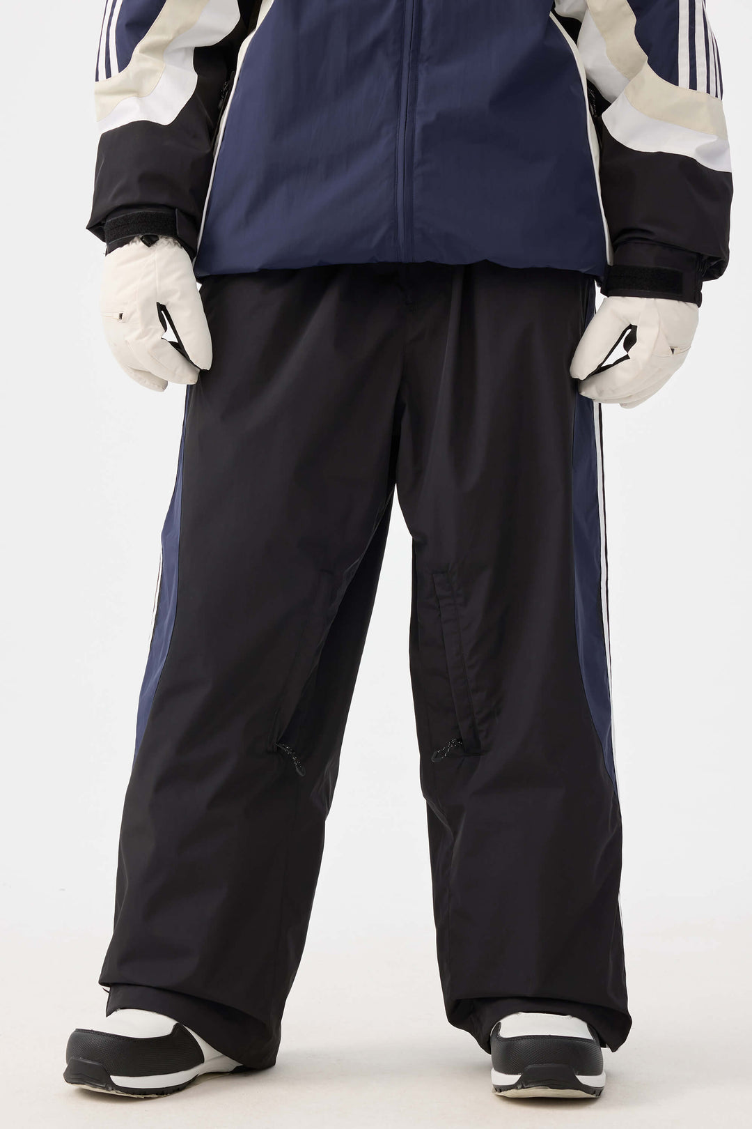 Damen-Schneehose im Retro-Sport-Stil mit Seitenstreifen in Olivgrün 