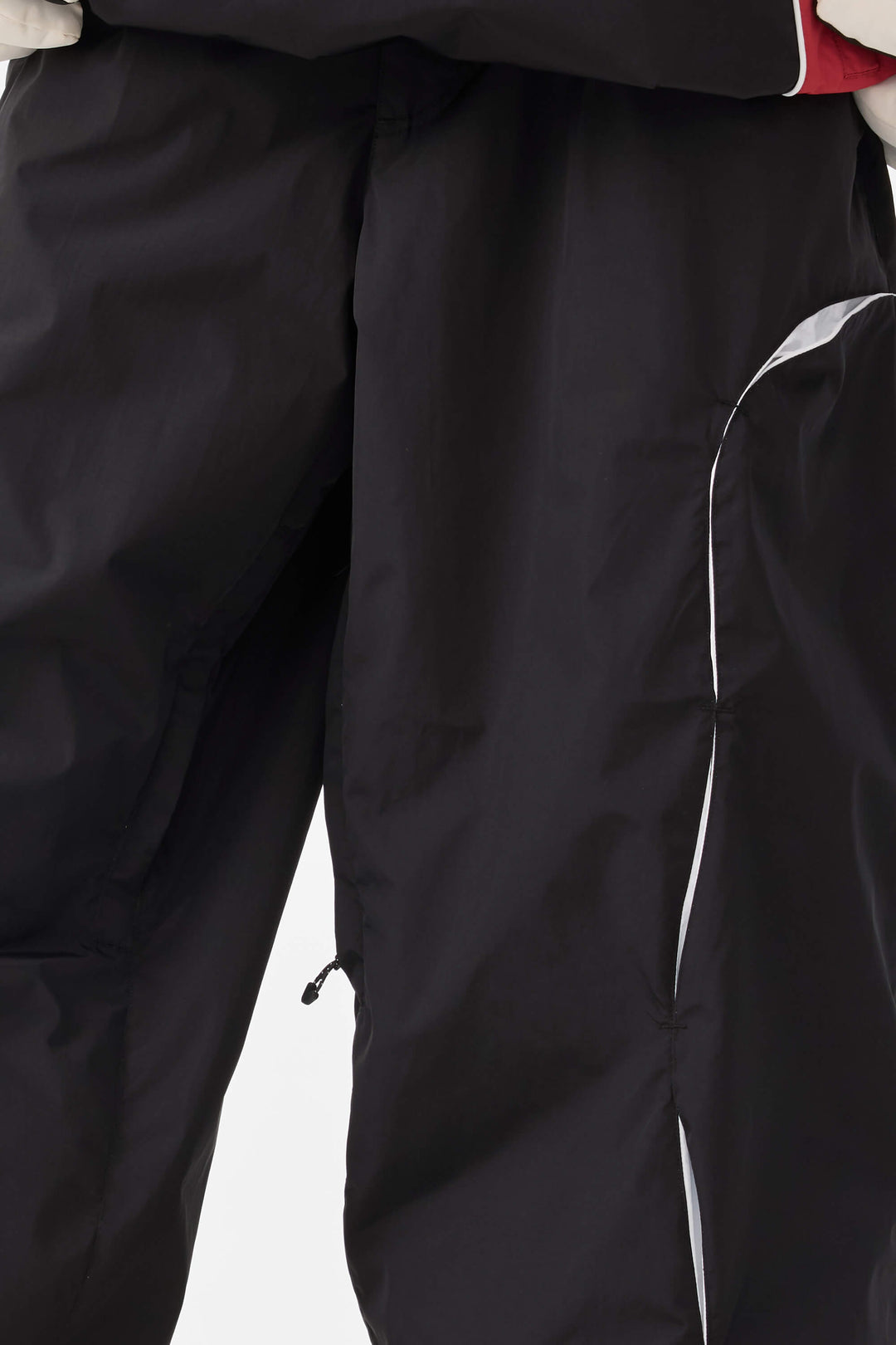 Beige Retro Urban Damen-Schneehose mit Paneelkonstruktion und lockerem Sitz 