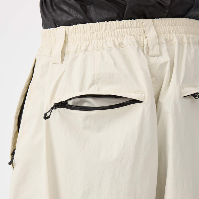 Zippered Back Pockets