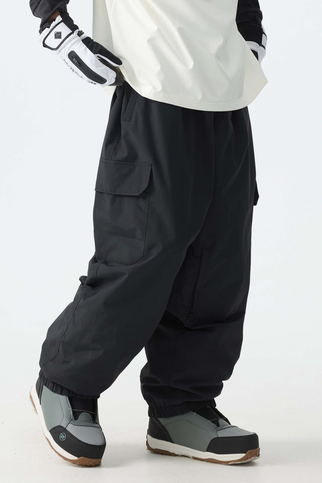 Men's Khaki Sleek Sport Utility Hidden Cargo Pockets Baggy Snow Pants