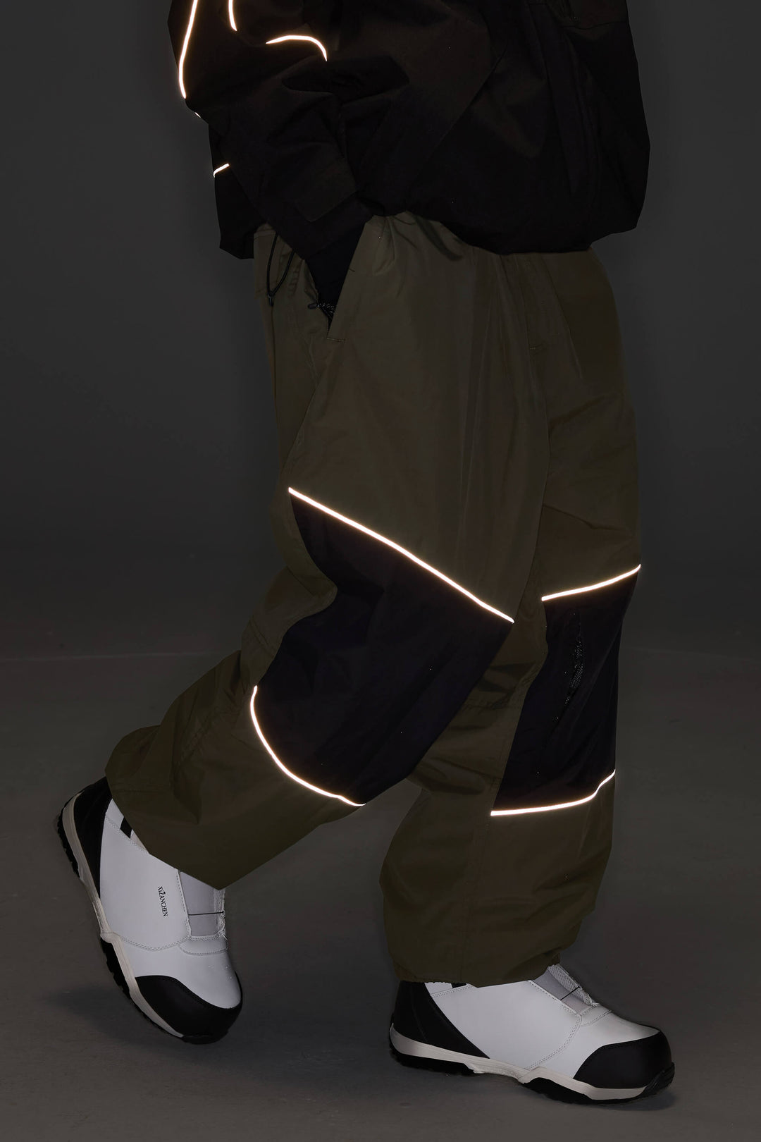 Men's Brown Color-Block Reflective Baggy Snow Pants