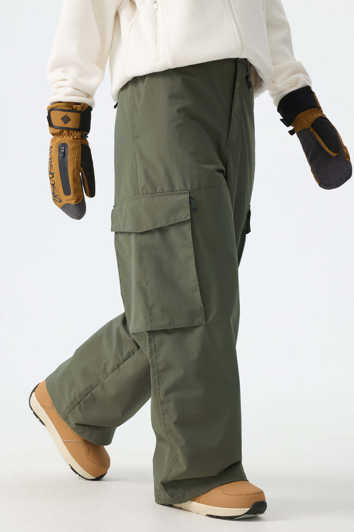 Calça de neve feminina folgada de alto desempenho para montanha, verde militar, para uso em todas as montanhas.