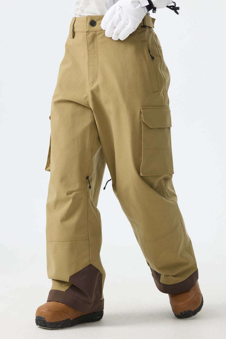 Calça de neve feminina preta estilo celeiro, modelo folgada com costura contrastante.