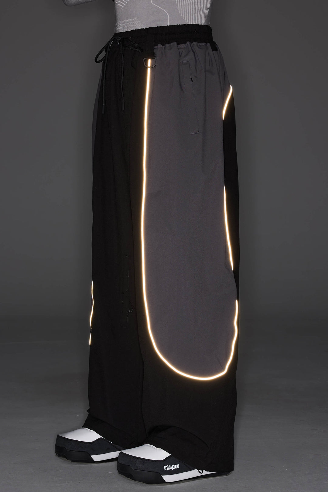 Women's Color Block Black & Gray Baggy Reflective Piping Snow Pants